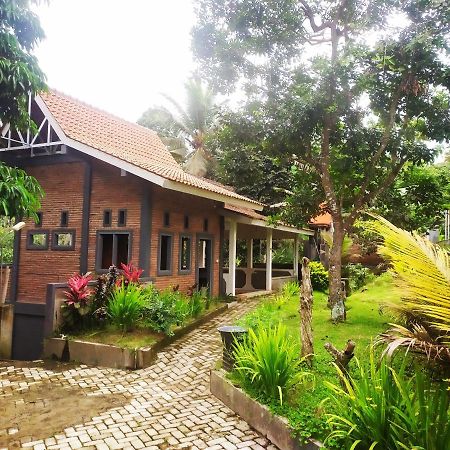 kelapa gading villas Banyuwangi  Bagian luar foto