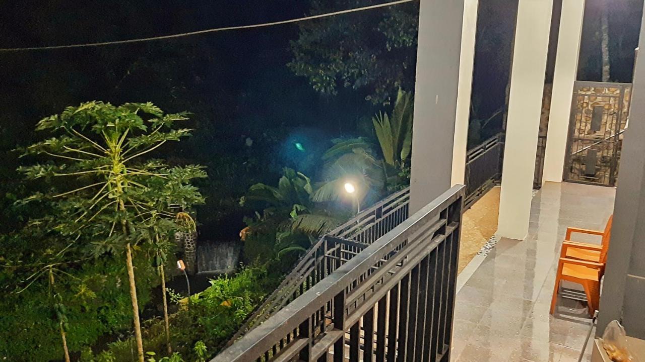 kelapa gading villas Banyuwangi  Bagian luar foto